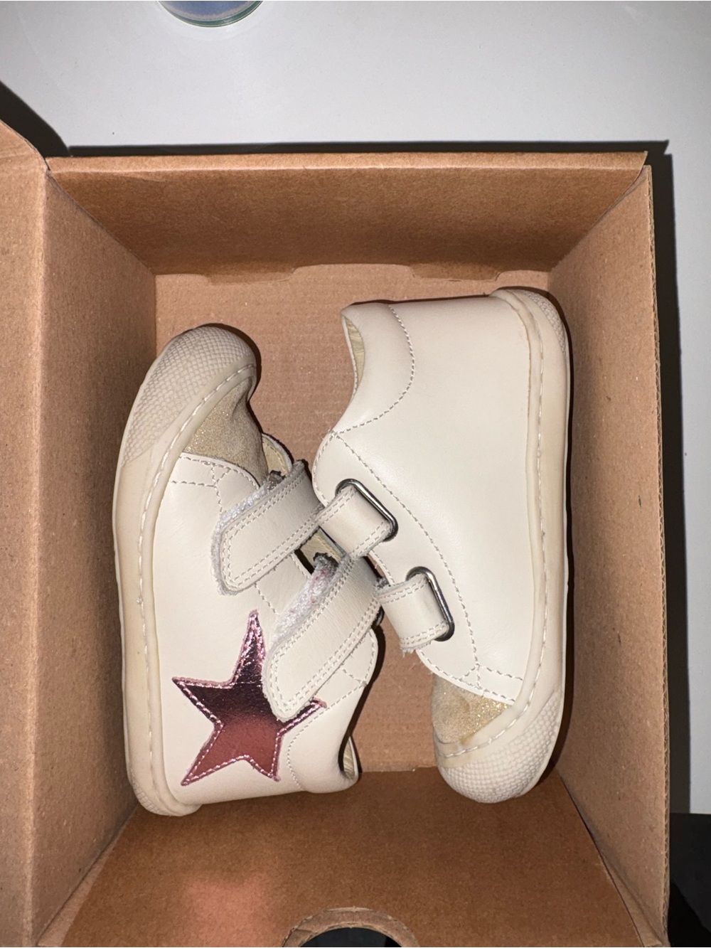 Naturino Kolde VL Suede Cream Leather Kids Sneakers with Pink Metallic Star